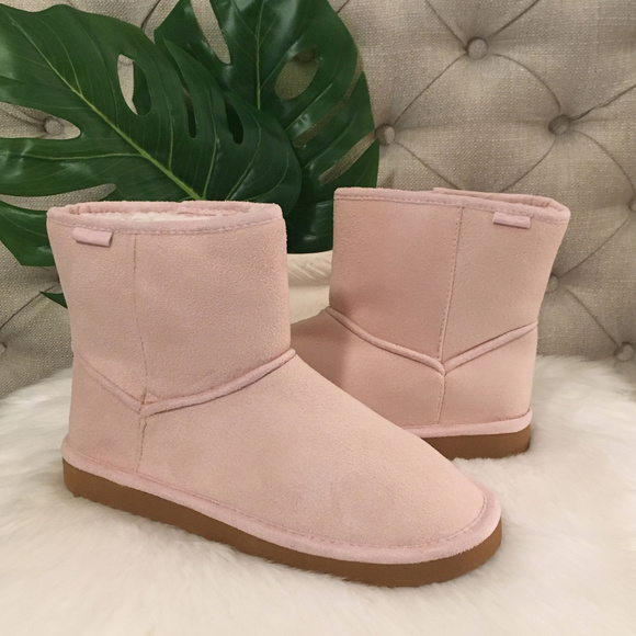 H&M Shoes - H&M Faux Suede/Sherpa Lined Pink Slipper Boots 6